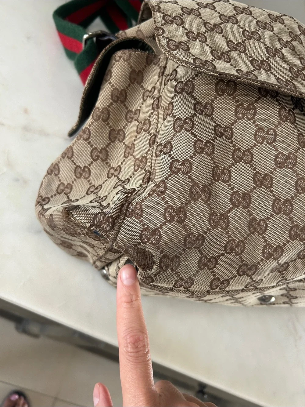 Gucci Beige/Brown GG Supreme Canvas Messenger Bag with Green-Red Web Strap